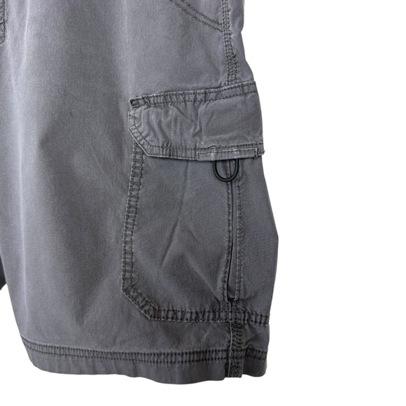 Lee Extreme Motion Cargo Shorts Gray Size 38 Casual Comfort - Picture 4 of 9